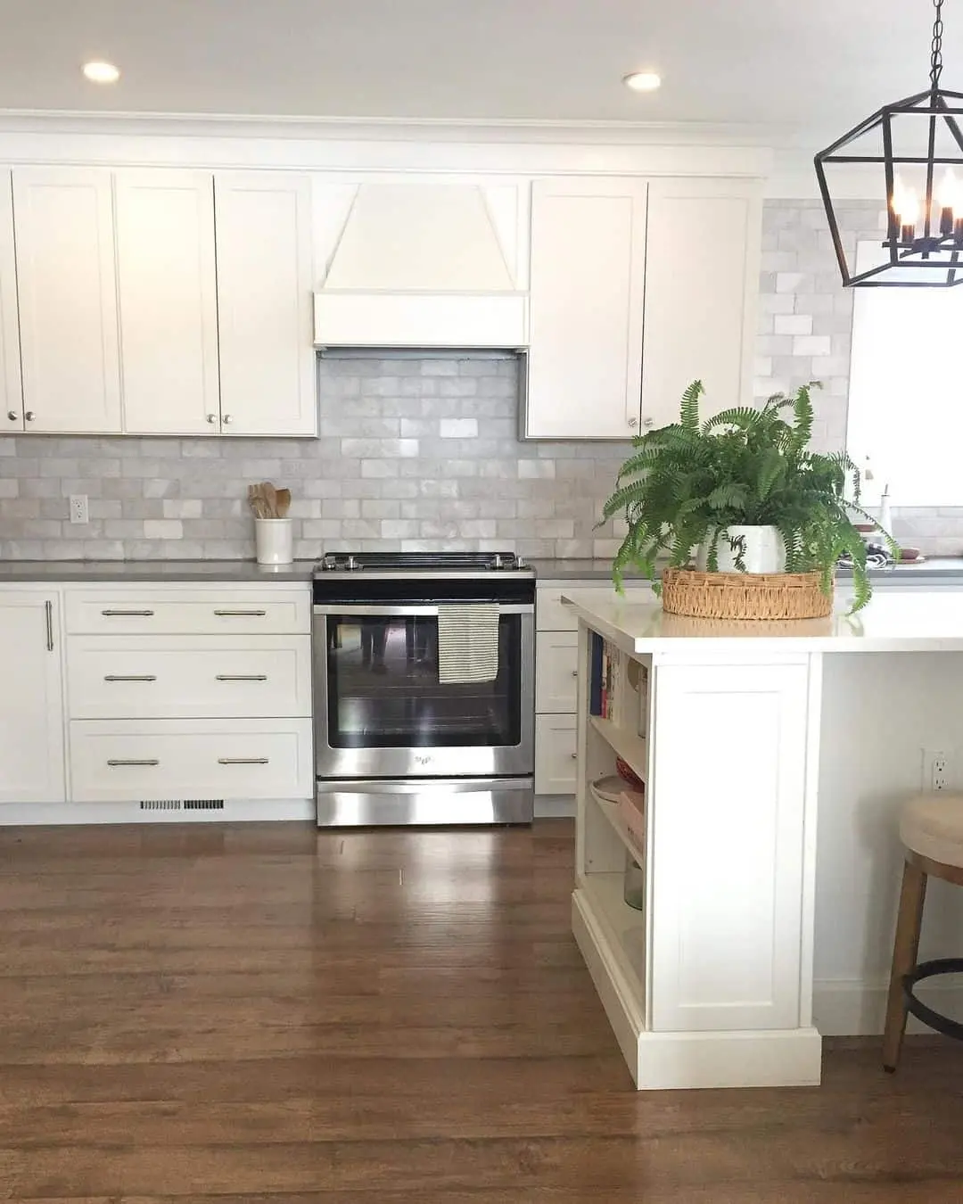 Soft Texture with Gray Brick-Look Tiles