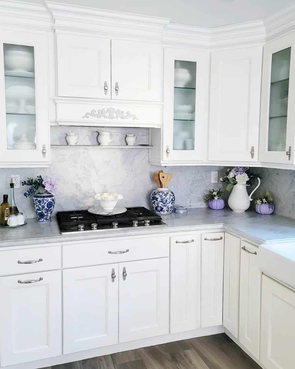 Choose White Cabinets with Ornate Hardware for Classic Style