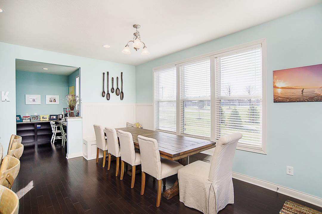 Oversized Wooden Spoons Add Farmhouse Charm