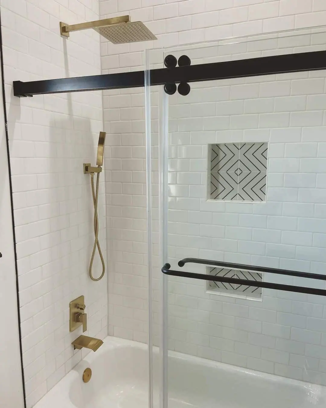 Geometric Tile Insets Add Patterned Detail to Shower Niches