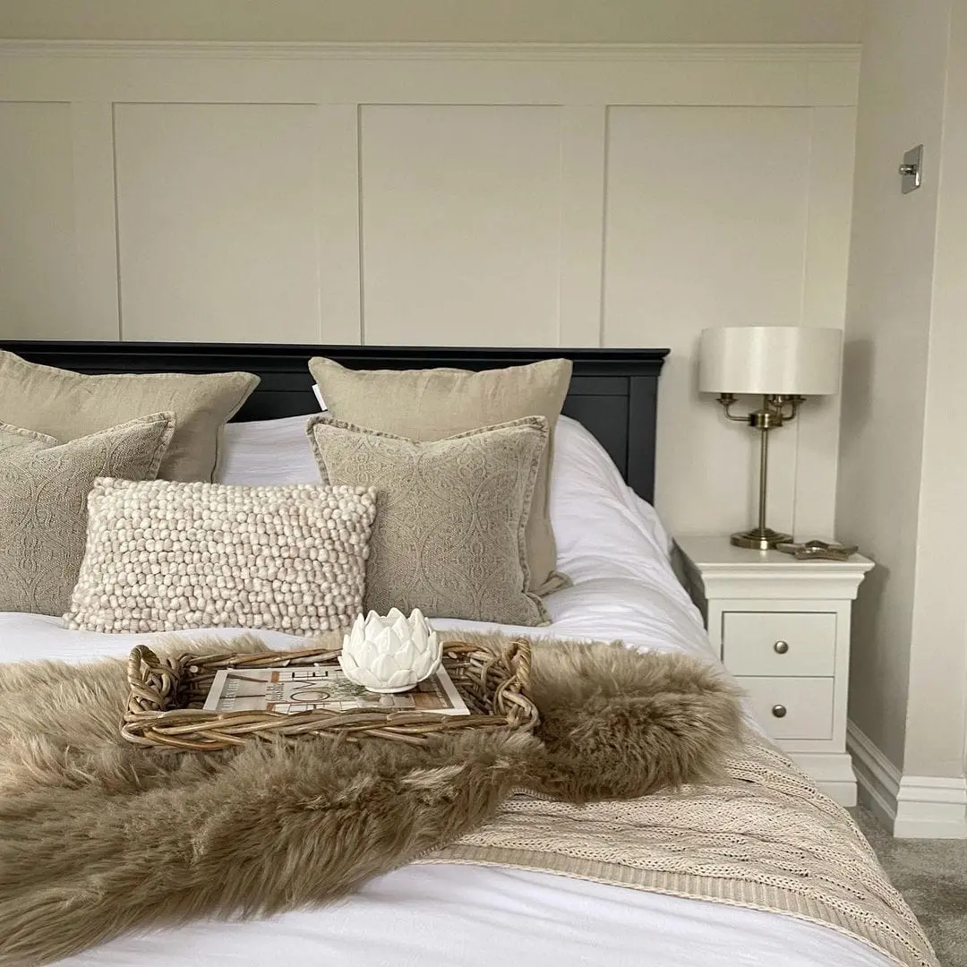 Woven Tray With Textured Pillow Adds Cozy Layering