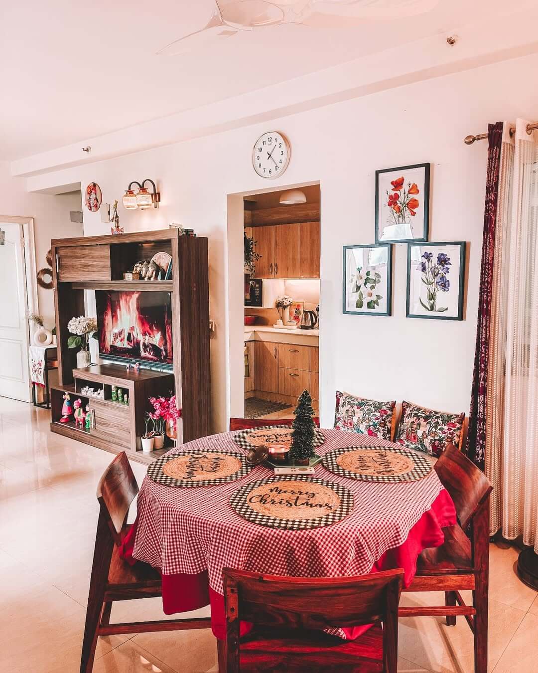 Botanical Prints Add a Trio of Color Above the Dining Table