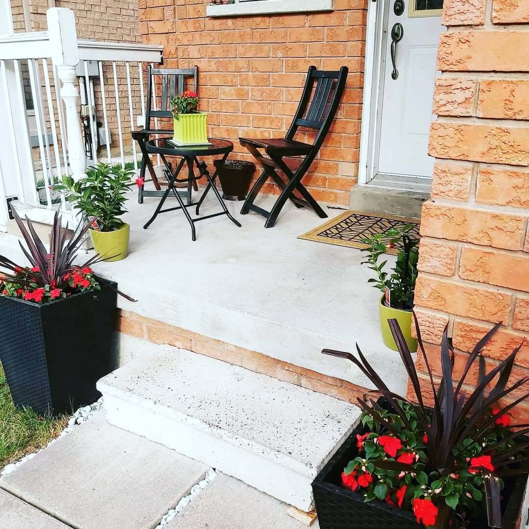 Brighten Porch Steps with Foliage in Tall Planters