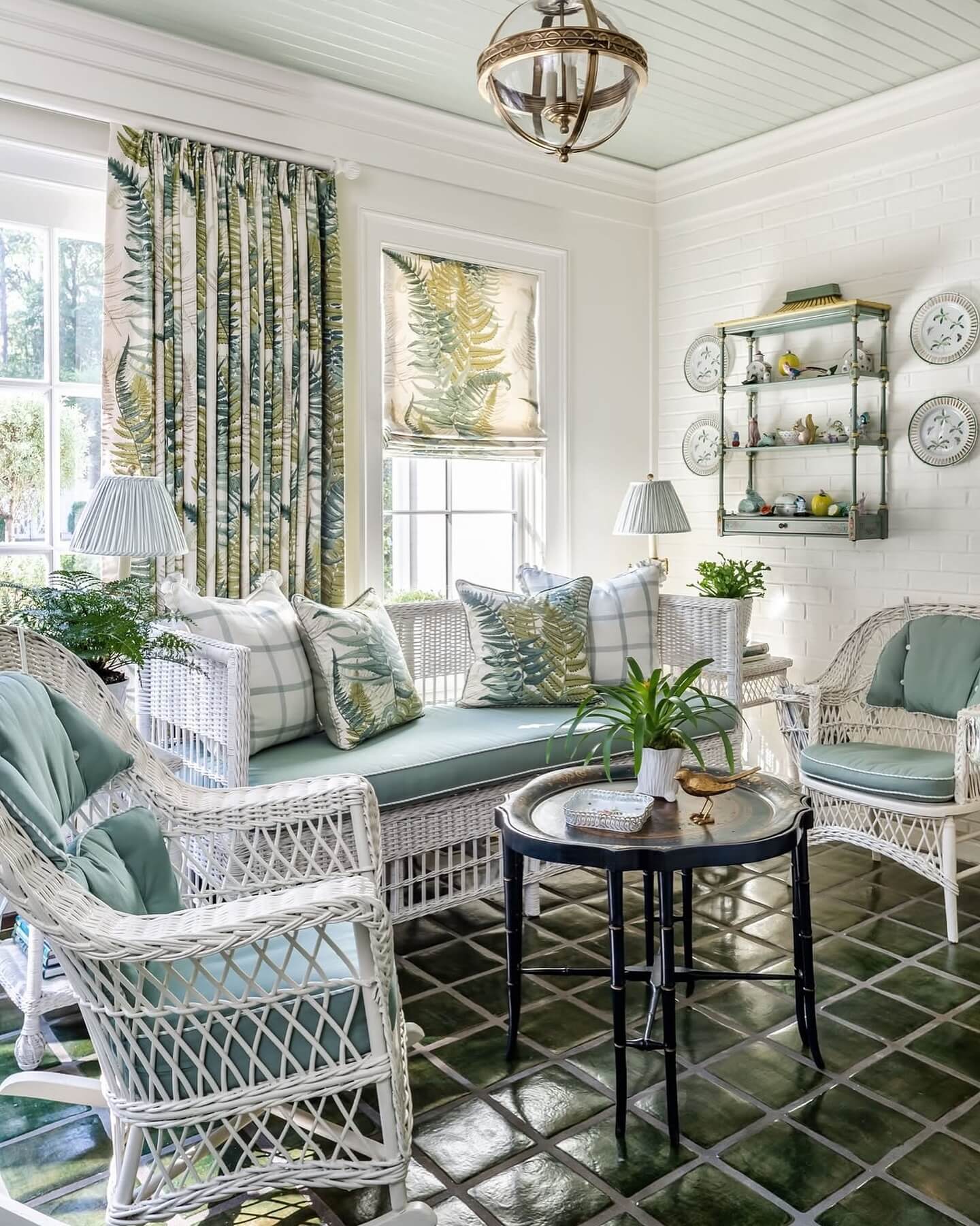 Fern Print Drapes Bring the Outdoors In