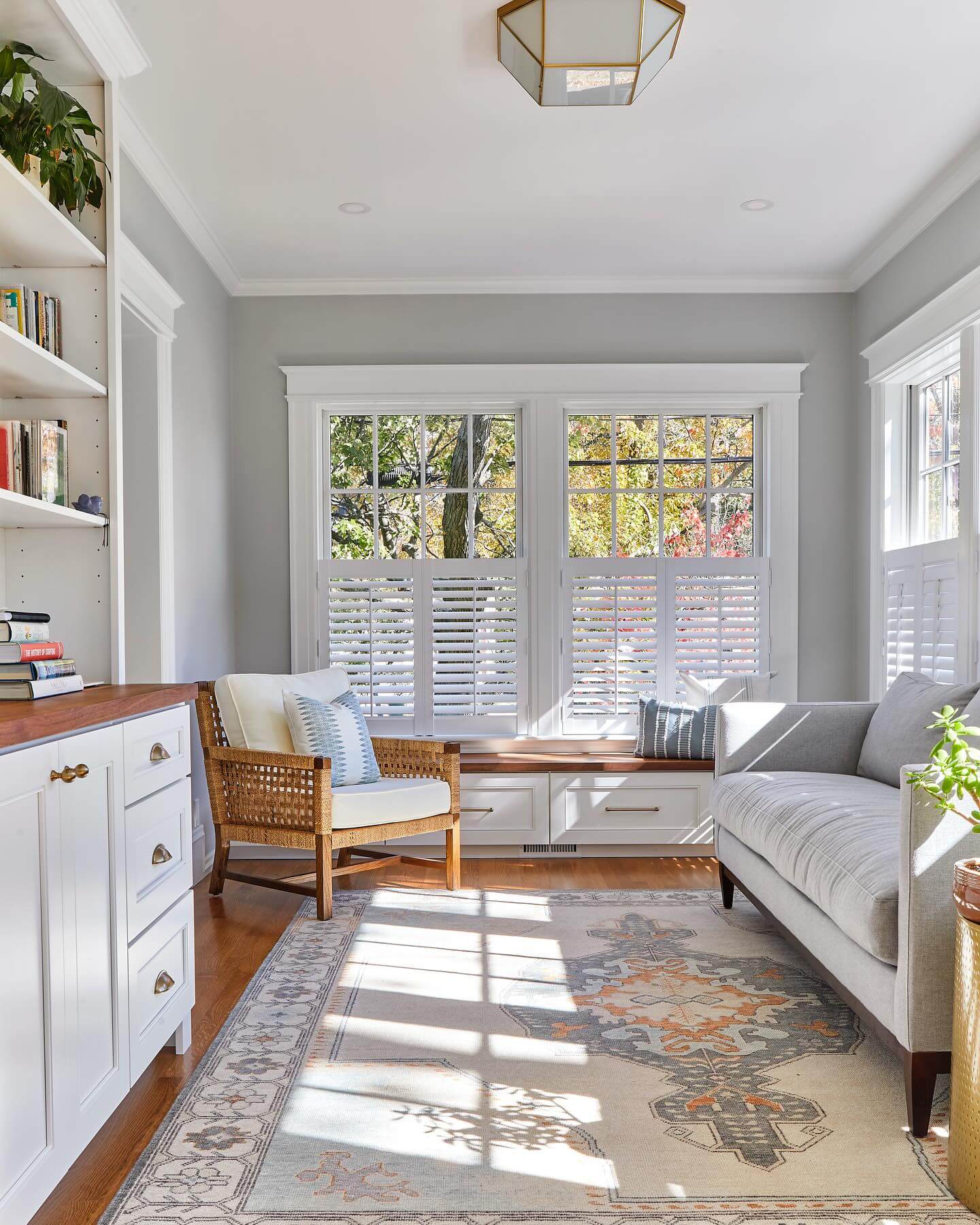 Maximize Space with a Built-in Bench and Storage